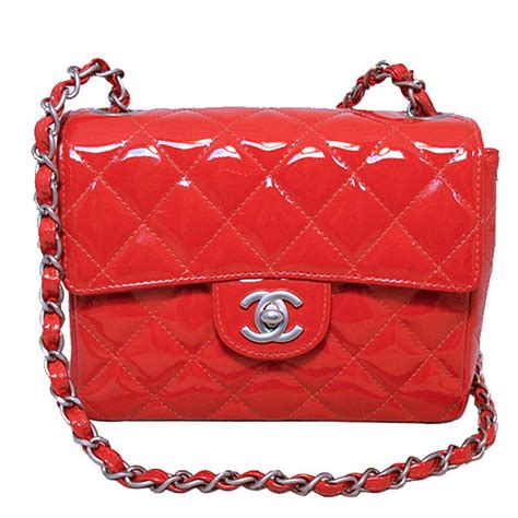 chanel vintage shoulder bag red